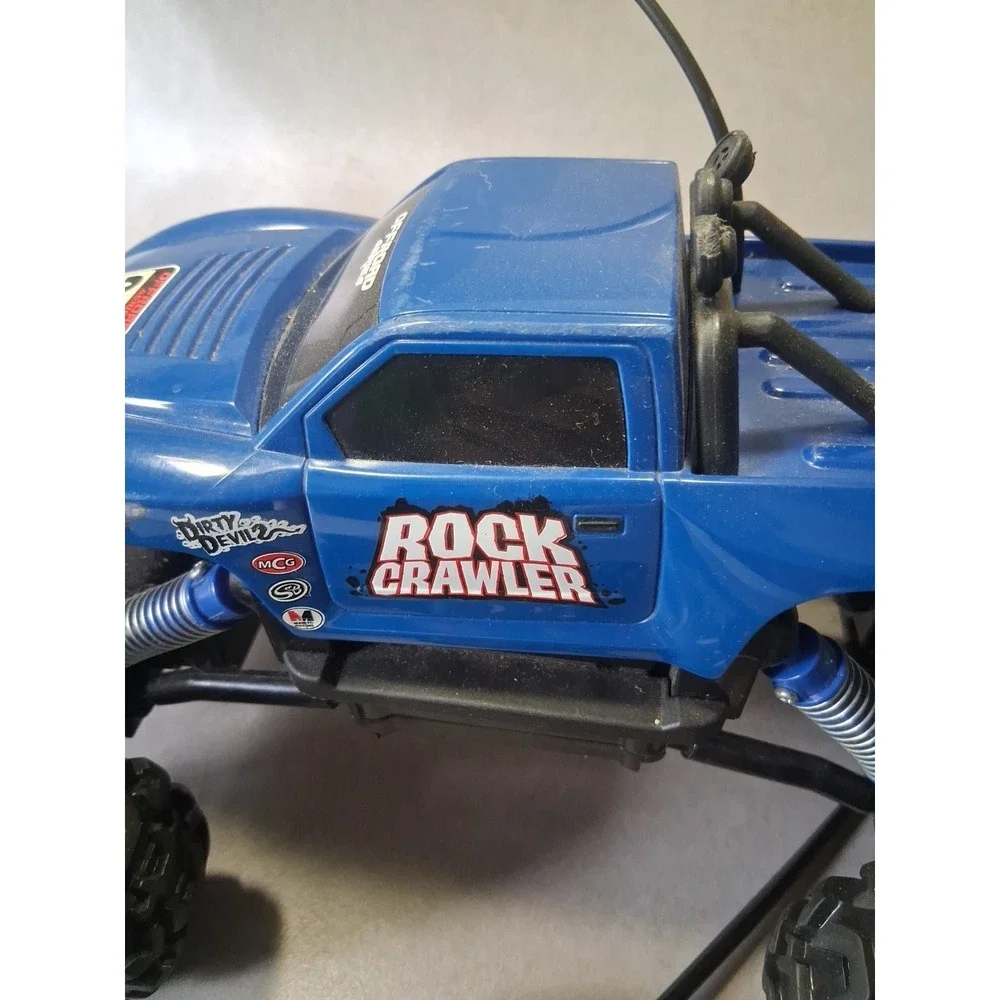 Maisto Rock Climber With Remote - Picture 3 of 14